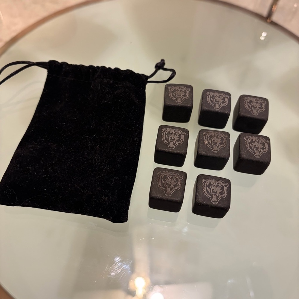 Chicago Bears NFL Whiskey Rocks Cubes Set of 8
